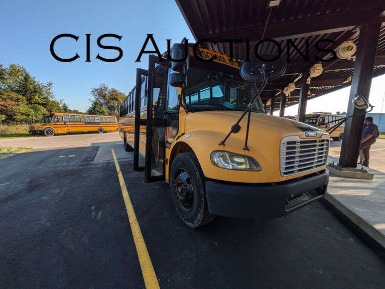 2009 THOMAS C2 W/MERCEDES-BENZ 7.2L