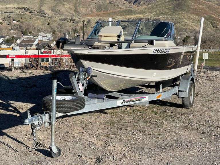 2001 Smokercraft Stinger 162 Boat W/ Performance Trailer 2001 Smokercraft Stinger 162 W/ Performance Trailer