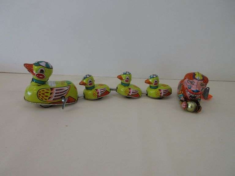 2) Metal Wind Up Collectibles