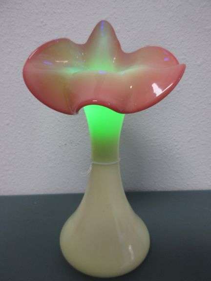 Fenton Uranium Jack in the Pulpit Vase