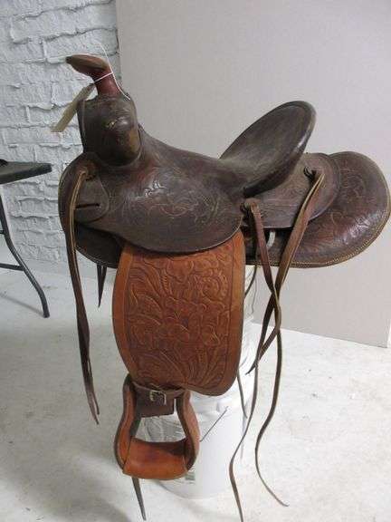 1920's Refurbished Lichtenbergger Ferguso Maker 13" Ladies or Kid's High Back Saddle - New Fenders, Horn and Fleece