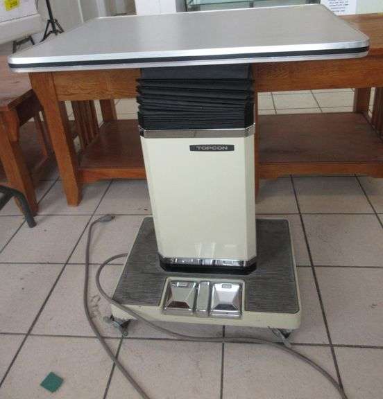 Topcon Adjustable Table