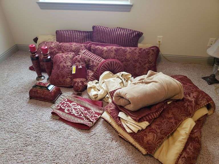 King Size Maroon Gold Bedding with Pillows