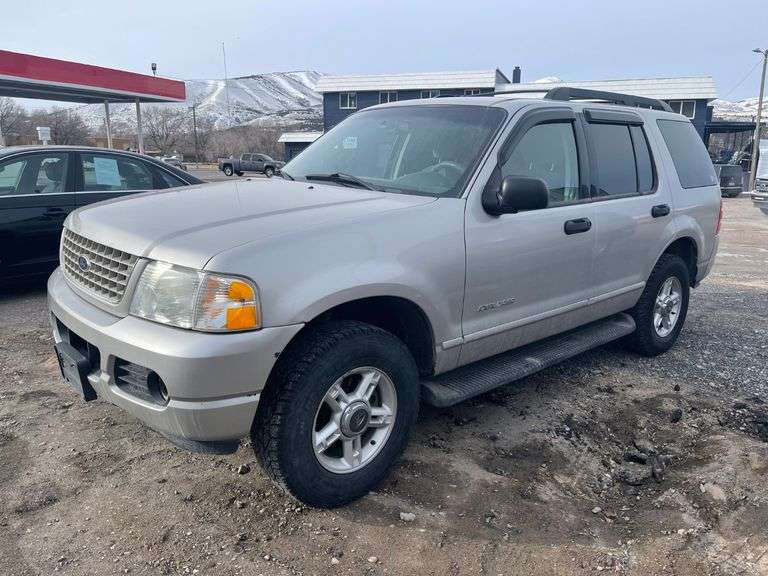2005 Ford Explorer XLT