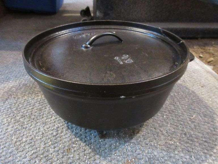 Lodge 12 QT Dutch Oven