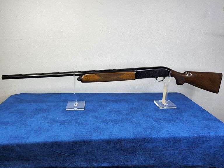 Semi-Automatic P. Beretta Model A L2-12 Gauge Shotgun