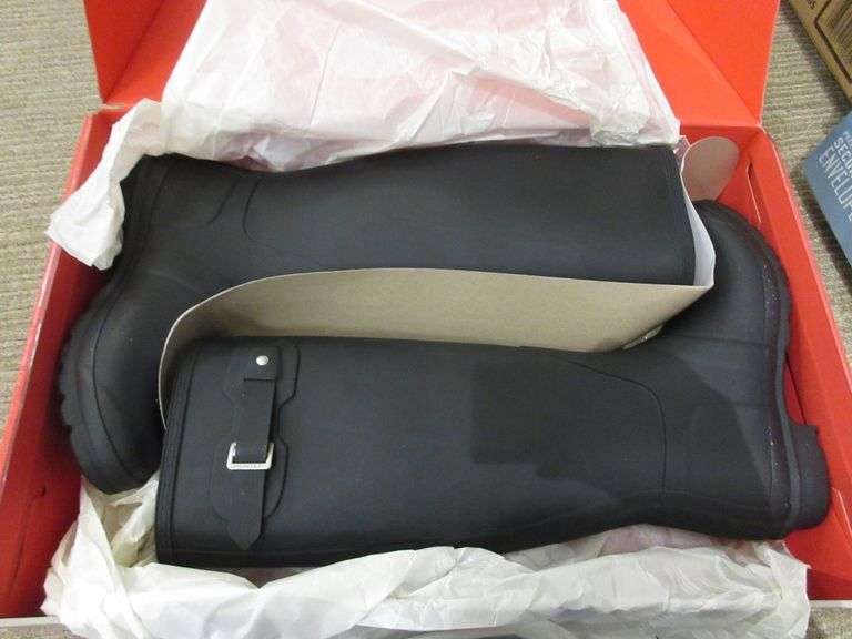 Hunter Rain Boots Size 9 Prime Time Auctions, Inc.