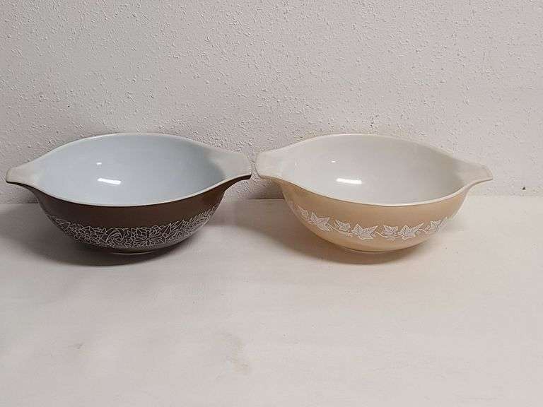2) Pyrex Mixing Bowls