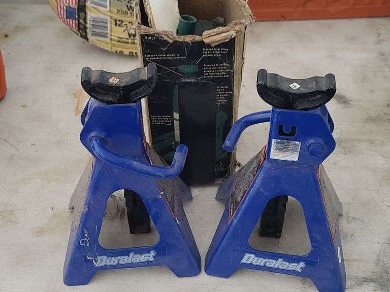 2) Duralast Jack Stands, Sears Hydraulic Hand Jack