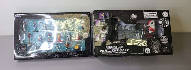 Nightmare Before Christmas Characters and Jack Skellington Bump & Go Engine