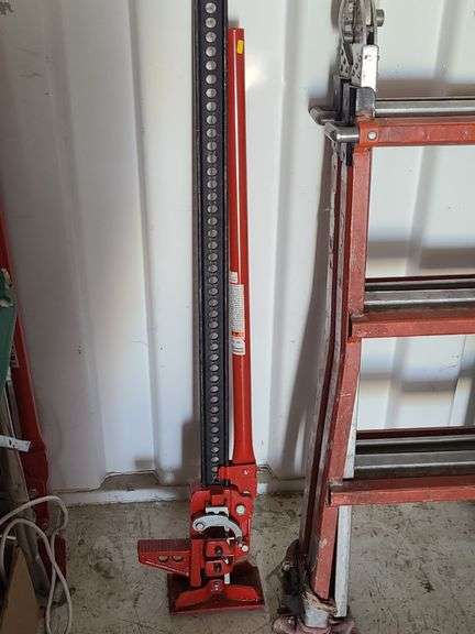 Central Machinery 48" Farm Jack