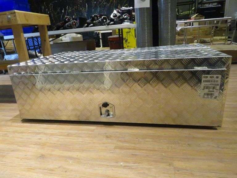 Truck Tool Box W/Keys