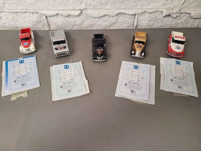 Collector Budweiser Refreshing Rides Collection,  American Legends Truck