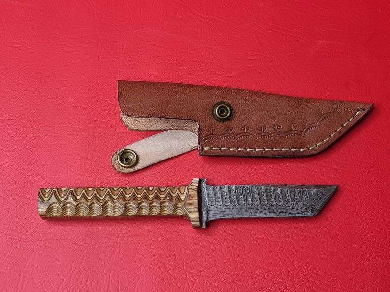 Damascus 7.5" Knife with Leather Sheath
