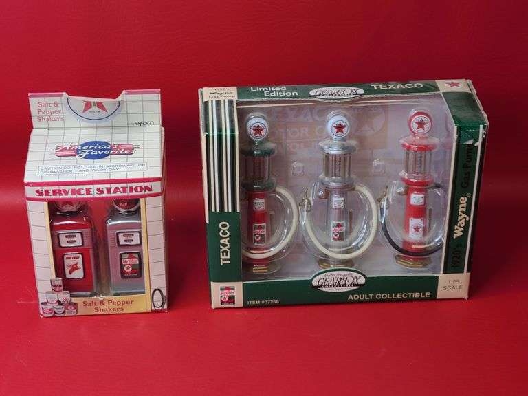 Service Station Salt & Pepper Shakers, Texaco Gas Pumps