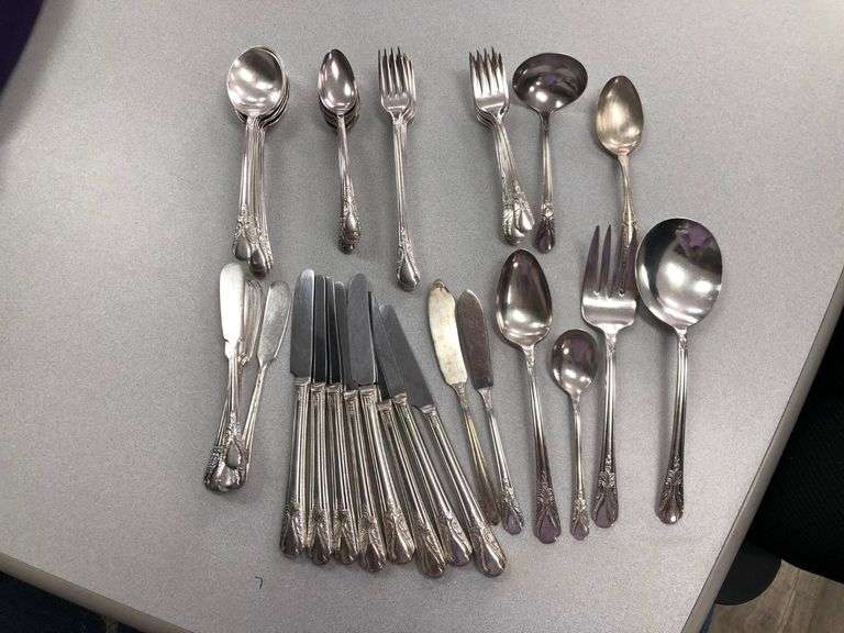 Silverware - Prime Time Auctions, Inc.