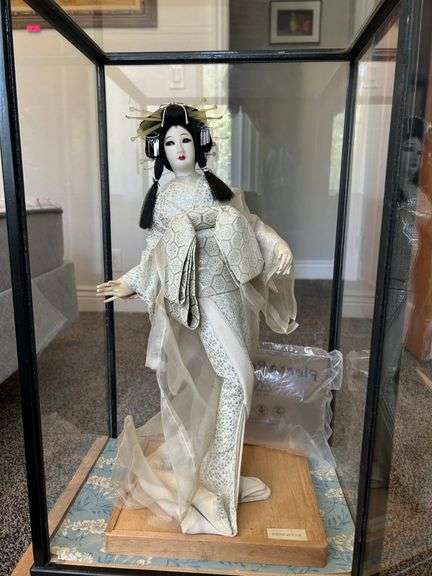 Circa 1940's Nisha Snowqueen