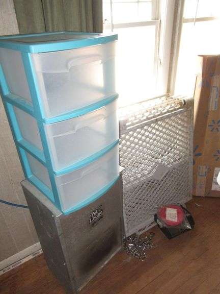Portable Pet Fence, Pet Food Bin, Leashes, Choker Collars, Plastic Drawers