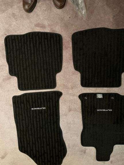 4) New 2022 Subaru Outback Floor Mats