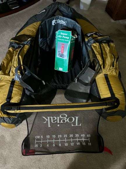 Togiak U-Shaped Float Tube, Large Size Flippers, High Volume Air Pump