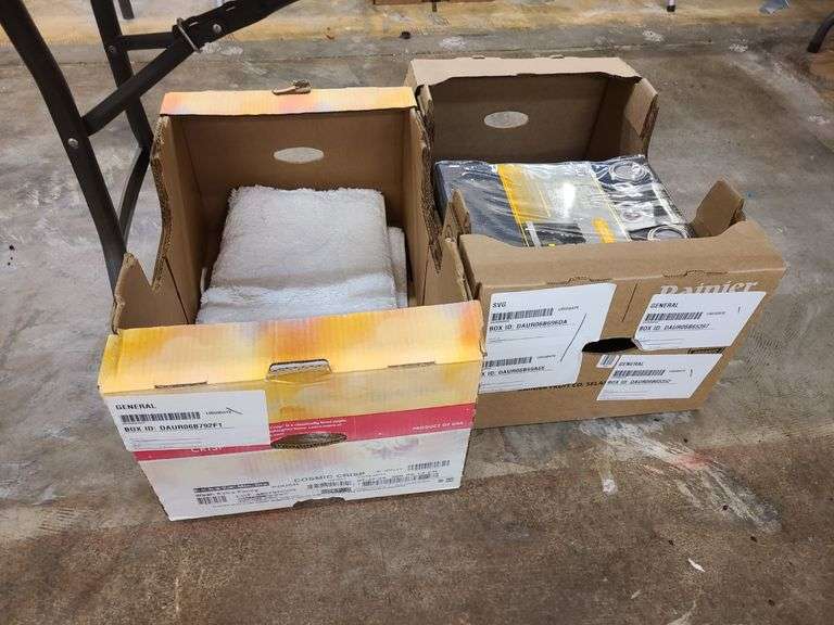 2) Eclipse Total Blackout Curtains, Bath Mat