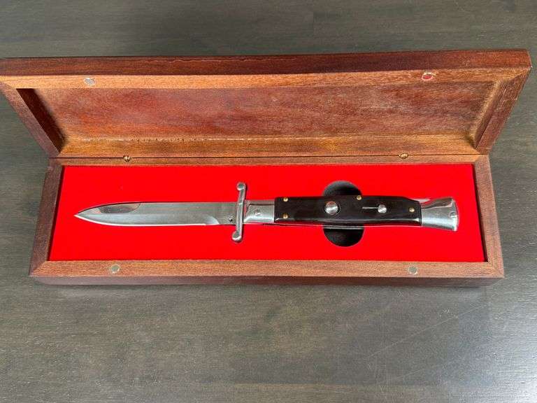 AKC Italian Stiletto Knife