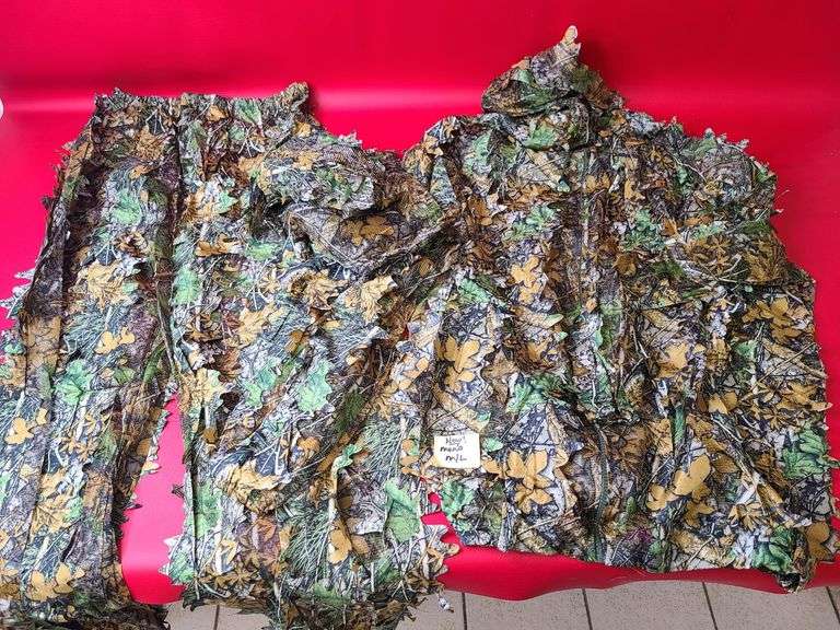 Camo Pants, Top, Gloves, Head Cover and Bag
