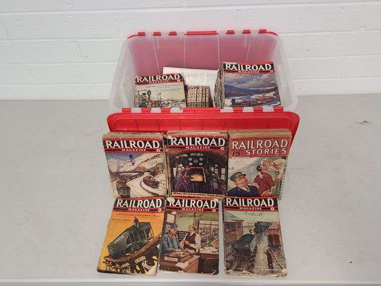 Tote of 1940s Railroad Magazines