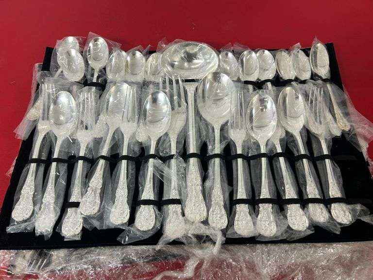 Large Silverware Set - Prime Time Auctions, Inc.