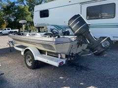 1981 Ranger 335-V Bass Boat - Prime Time Auctions, Inc.