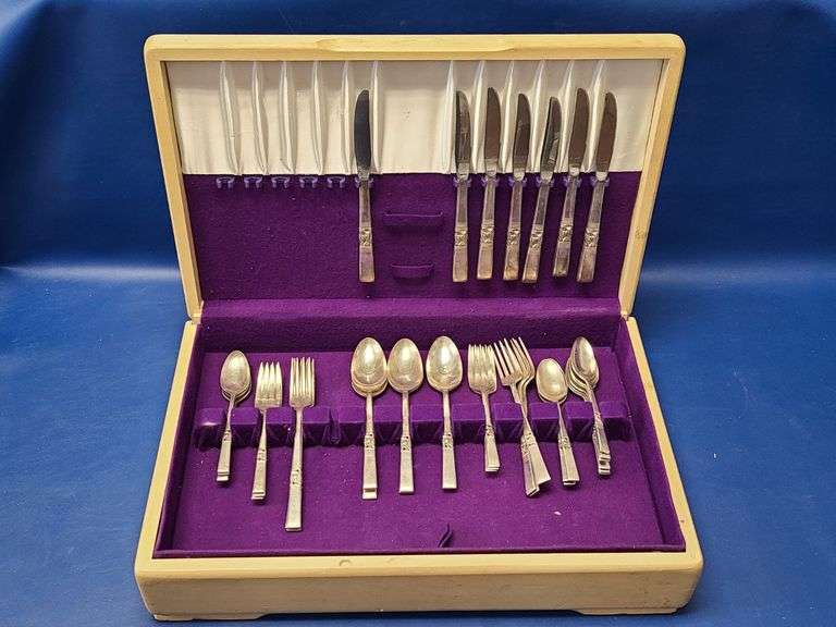 Sliver Plated Flatware Set - Prime Time Auctions, Inc.