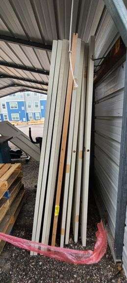 9)Assorted Doors - Prime Time Auctions, Inc.