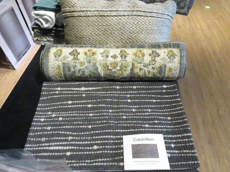 Calvin Klein Accent Rug, Accent Rug, Throw Pillow