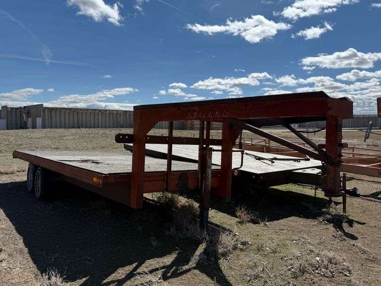 1979 Bucko Goose Neck 5th Wheel Trailer Flat Bed