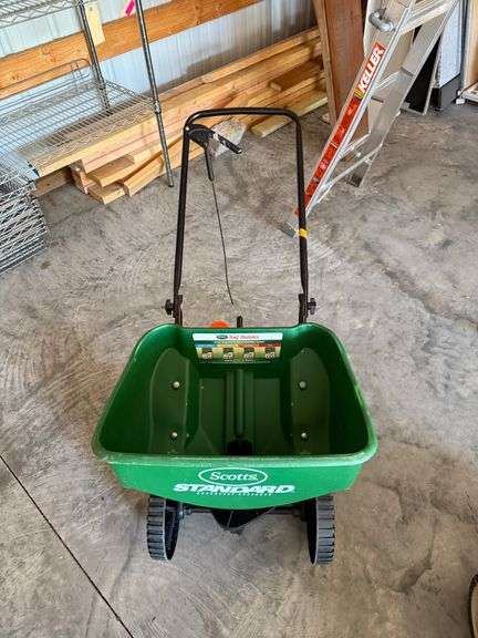 Scotts Standard Broadcast Spreader