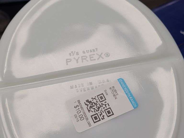 Pyrex Serving Bowls - Prime Time Auctions, Inc.