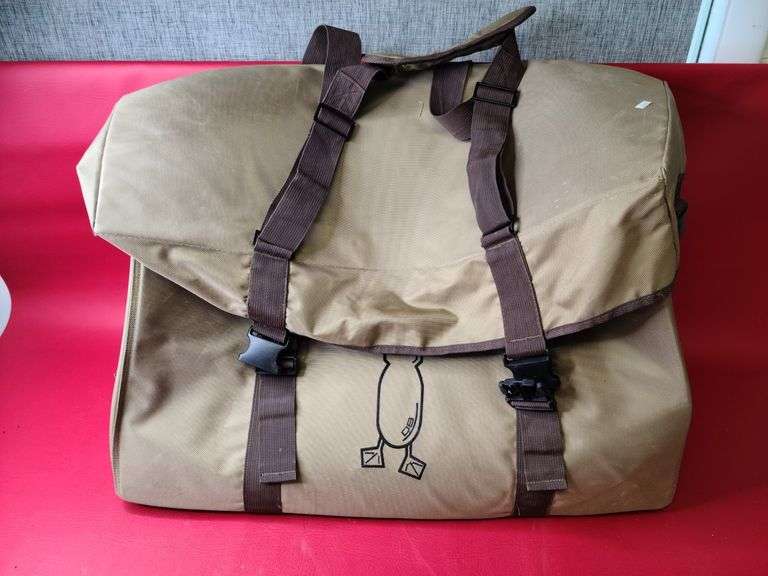 Slotted Goose Decoy Bag with 24) Flat Canada Goose Silhouette's