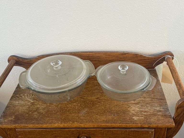 2) Anchor Hocking Casserole Dishes