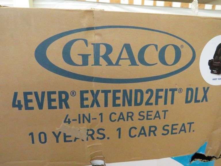 Graco 4Ever Extend2Fit DLX Car Seat
