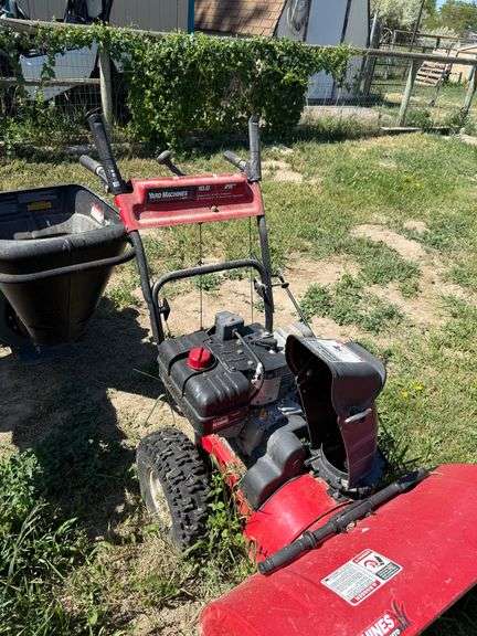 Yard Machines 10.0 HP 28" Snow Blower