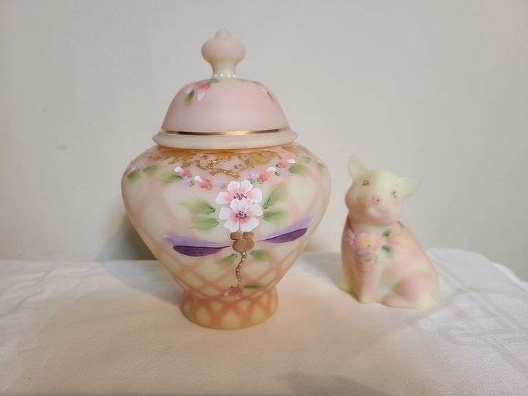 Burmese Fenton Ginger Jar, Burmese Fenton Pig