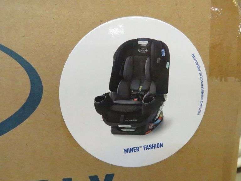 Graco 4Ever Extend2Fit DLX Car Seat