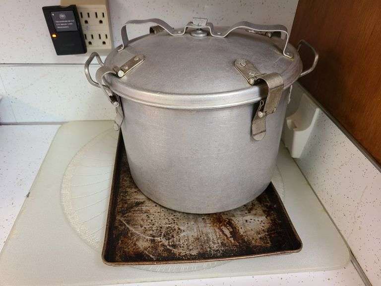 1910 American Aluminum Cook Pot, Cookie Sheet, 2) Glass Cutting Boards