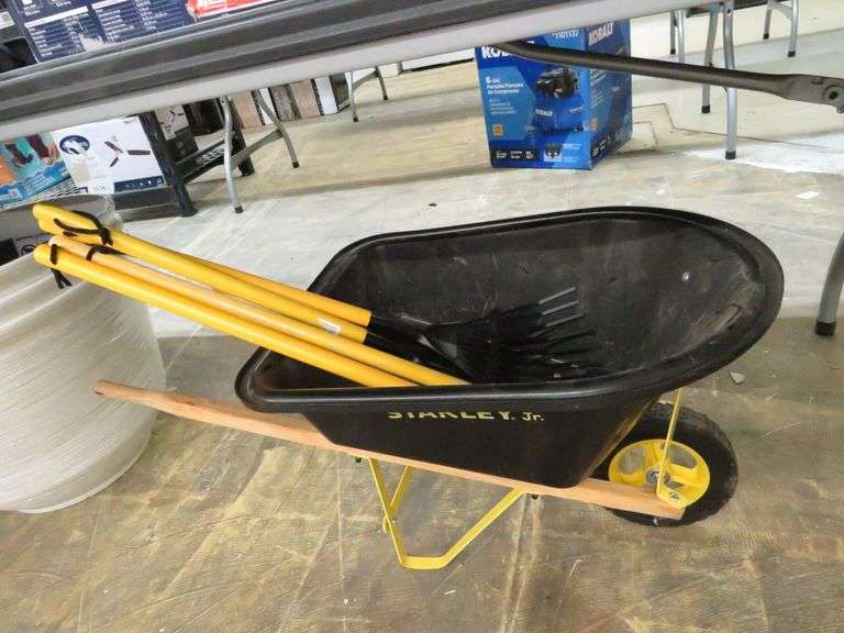 Stanley Kids Wheelbarrow
