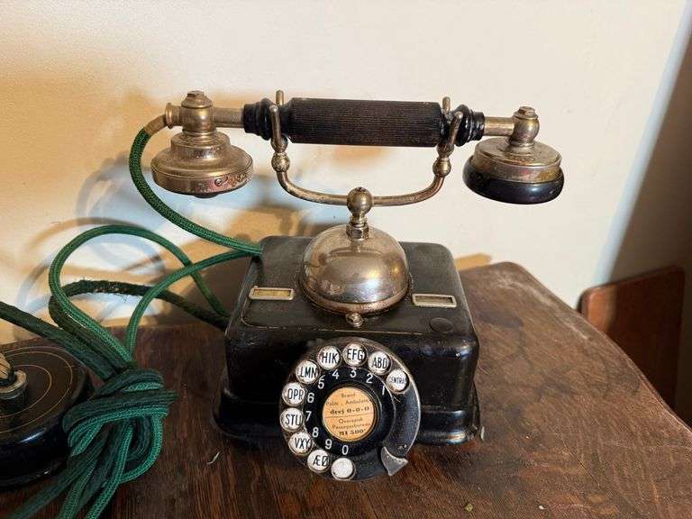 Rotary Desk Telephone