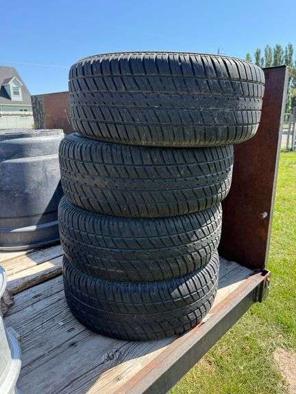 4) Cooper Custom Radial G/T Tires