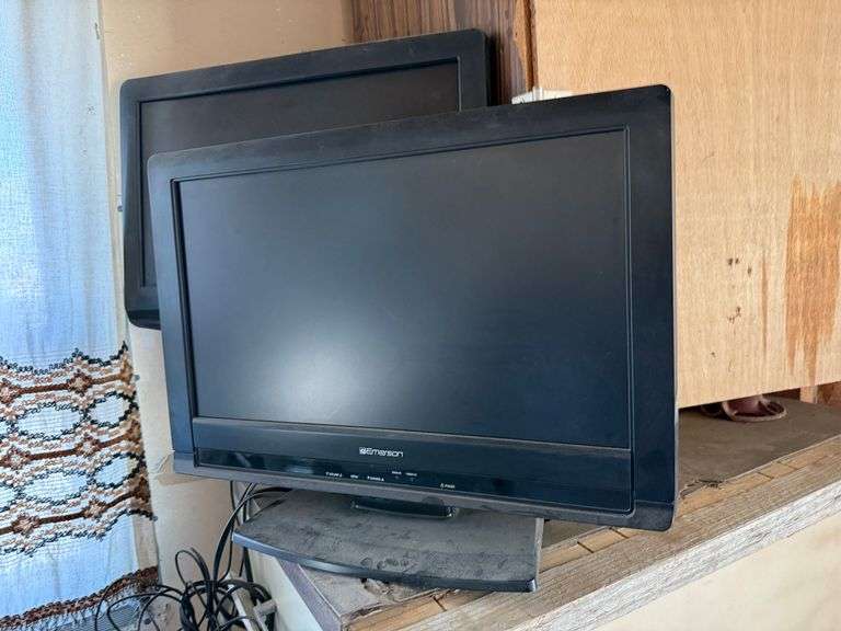 Emerson TV's