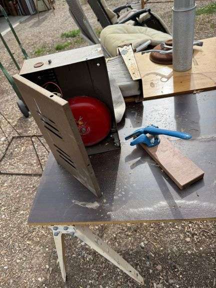 8" Alarm Bell in Box, Cast Iron Wine Cork Press Crimp