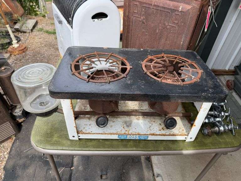 Vintage Boss Kerosene Stove
