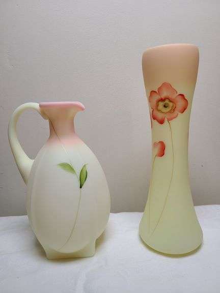 Fenton Burmese Pitcher Hand Painted Poppies, Fenton Burmese Hand Painted Poppies Glass Vase